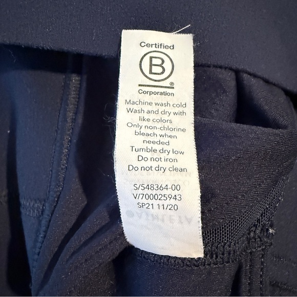 Athleta Longline Warrior Navy Sports Bra A-C Sz M - Picture 6 of 12